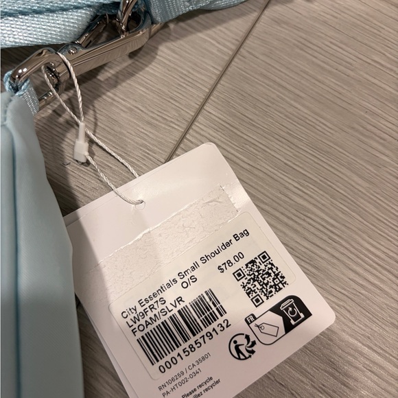 Lululemon bag - Picture 2 of 6